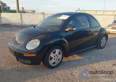2010 Volkswagen New Beetle 2.5L Final Edition from USA, damaged, VIN 3VWPW3AG5AM016118